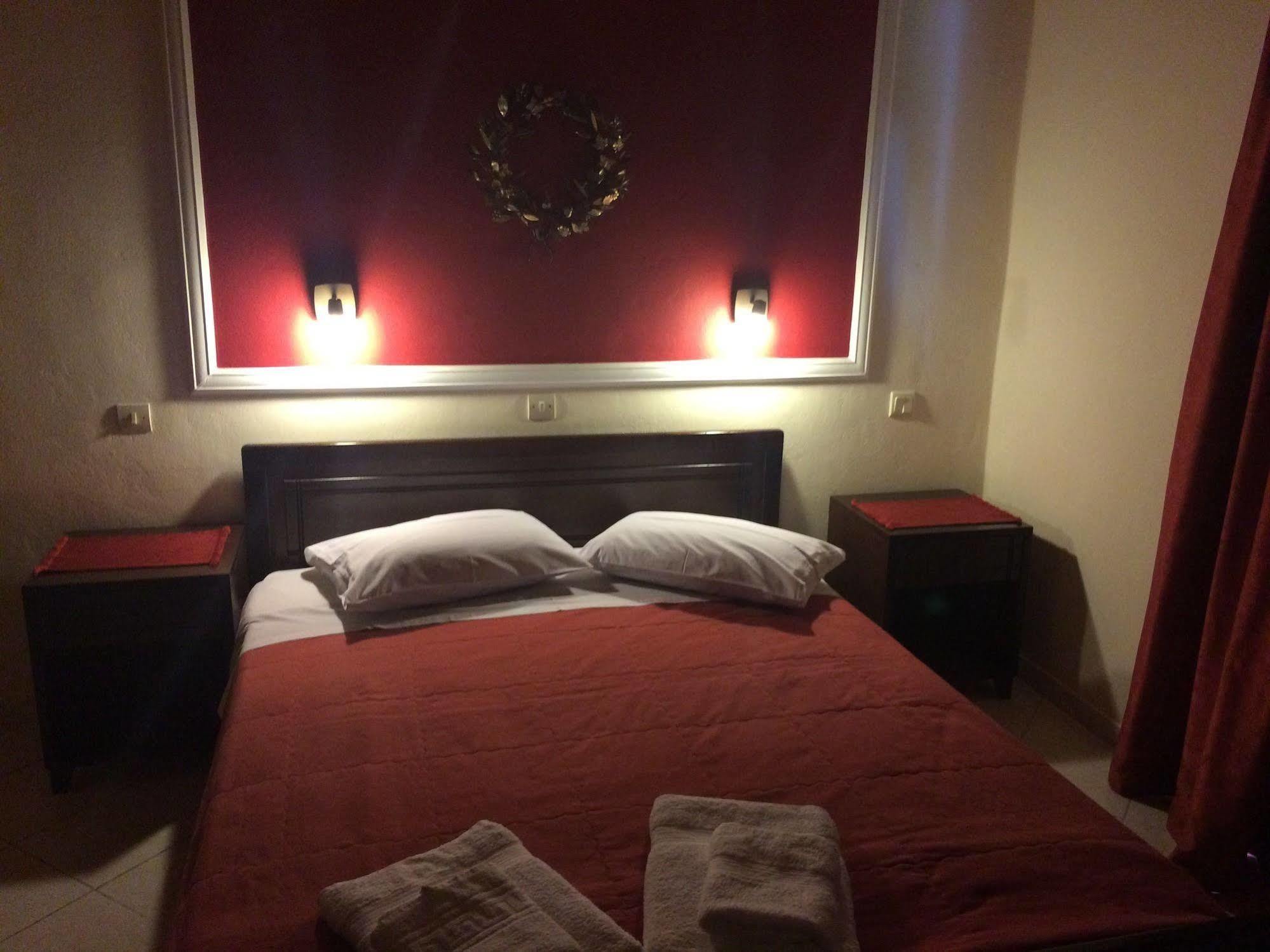Theodora'S House Overlooking Valtos Hotel Parga Esterno foto