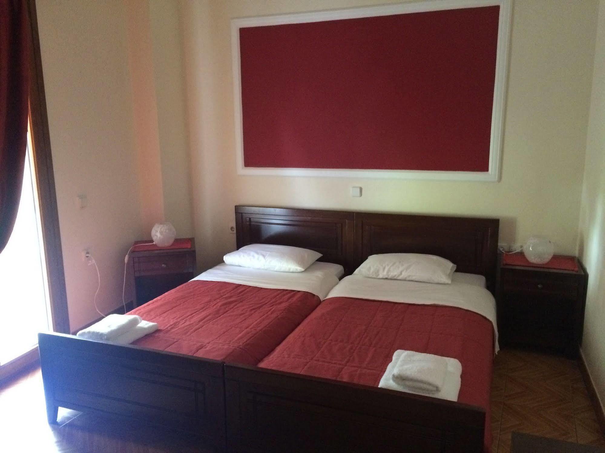 Theodora'S House Overlooking Valtos Hotel Parga Esterno foto
